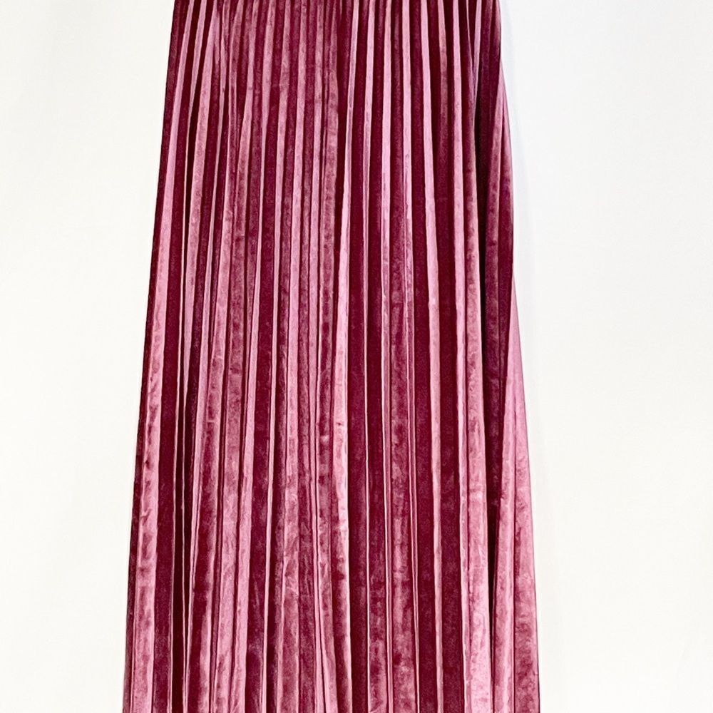 🟢Aphrodite Story Long Maroon/plumb Pleated Velvet Skirt Size 1 - Picture 4 of 5